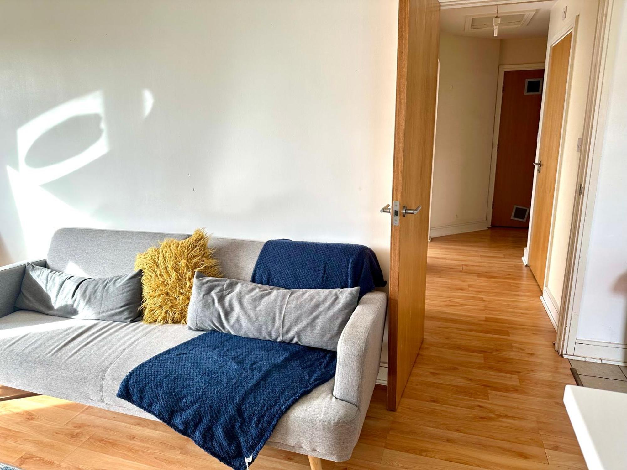 Starlet - 2 Bedroom Near Central Line * Londres